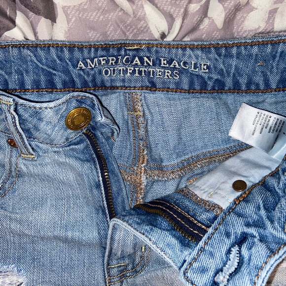 American Eagle Shorts - Picture 2 of 4